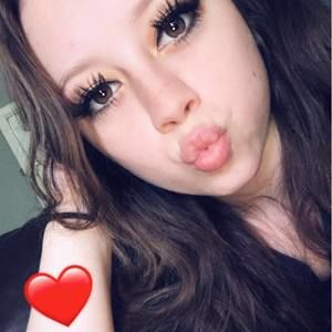 Meet your Posher, Karissa